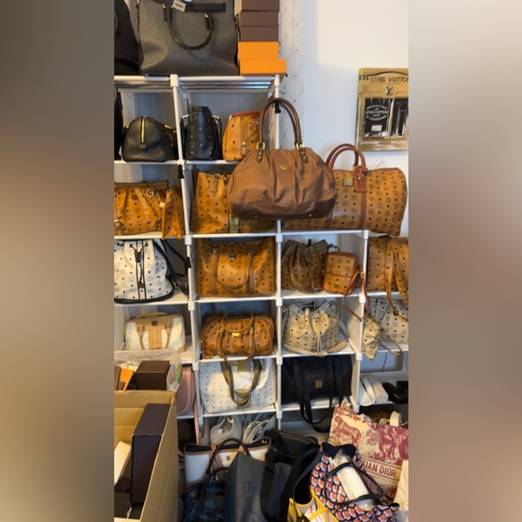 Please Follow Me!! - Picture 2 of 2